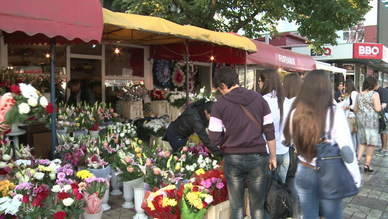 Inceputul de an scolar, bucuria florarilor Imagine