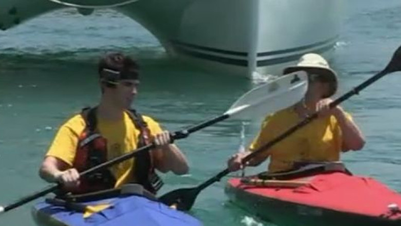 Incercare inedita pentru un atlet nevazator. Sportivul american traverseaza Stramtoarea Florida cu un caiac Imagine