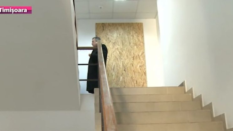 Inchisoare cu suspendare, pentru liftul "fantoma" Imagine