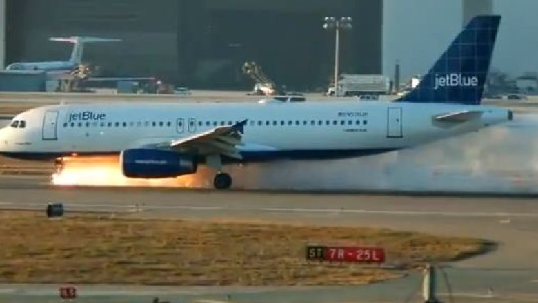 Incident aviatic in Nepal. Roata unui avion cu 182 de oameni la bord a luat foc la aterizare Imagine