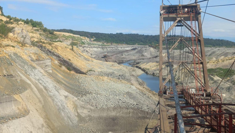 Incident grav la cariera Tismana. O alunecare de teren a blocat livrarea de carbune catre Termocentrala Rovinari Imagine