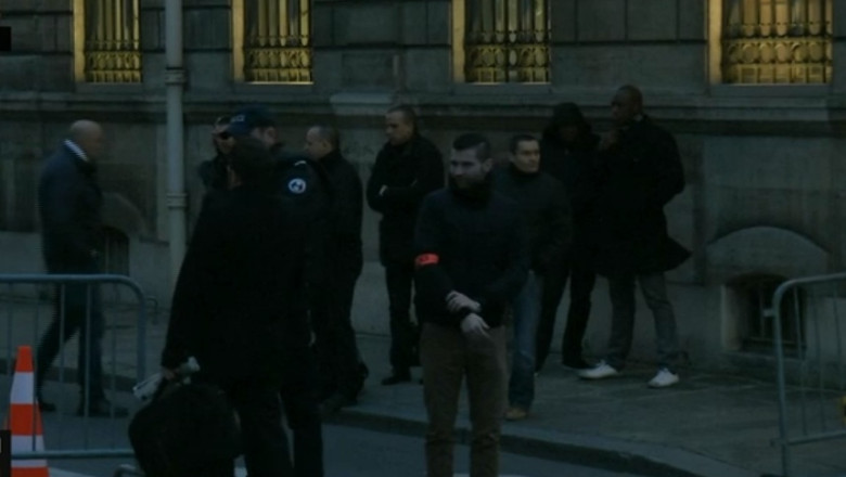 Incident la Paris, in fata Palatului Elysee Imagine