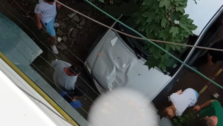 Incident socant in Calarasi: Un barbat si-a impins iubita pe geam, de la etajul trei Imagine