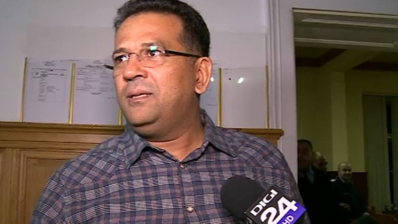 Inculpatii in dosarul CFR, arestati la domiciliu. Printre ei se numara si omul de afaceri Calin Mitica Imagine