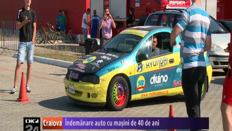 Indemanare auto cu masini de 40 de ani, la cea de-a V-a etapa a Campionatul National de Indemanare Auto de la Severin Imagine