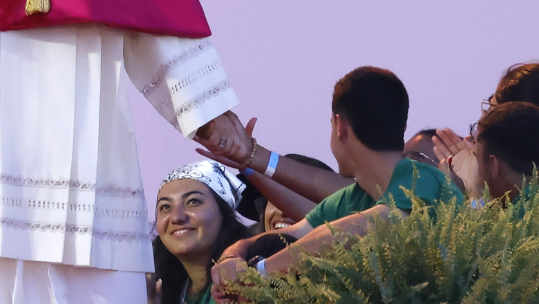 Indemn de la Vatican. Cum ar trebui sa foloseasca tinerii tehnologia. Sfatul papei Leon al XIV-lea Imagine