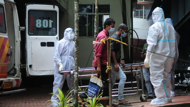 India inchide scoli si institutii din cauza focarului mortal de virus Nipah. Nu exista vaccin pentru aceasta infectie Imagine