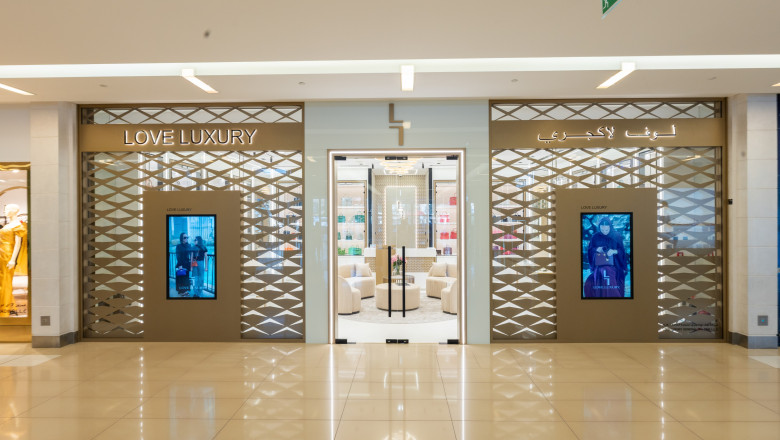 Industria de lux, in declin. Noua strategie contra falimentului: rujuri de 160 de dolari si accesorii care nu depasesc 1.400 de dolari Imagine