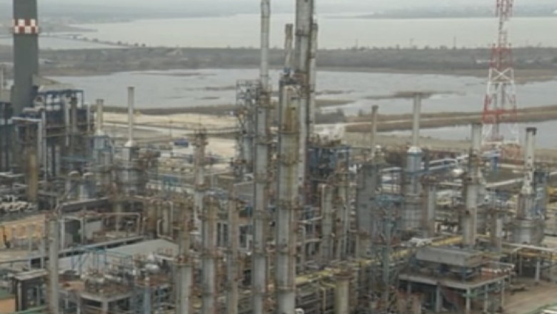 Industria petroliera din Romania, aproape de faliment. Cum s-a ajuns in aceasta situatie Imagine