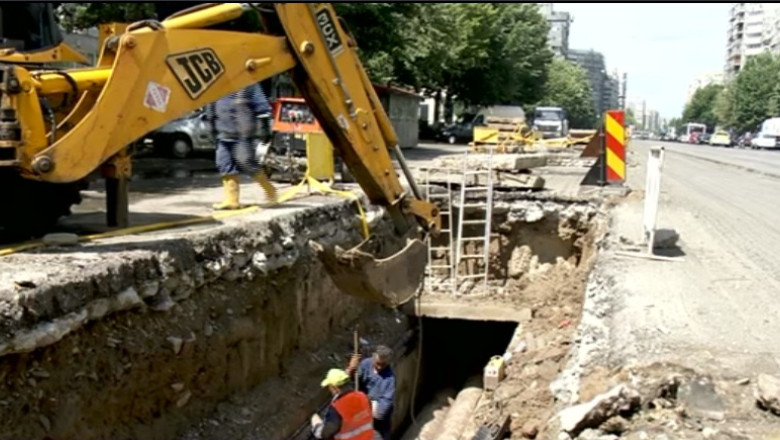 Infern in Bucuresti pentru un an si jumatate. Toate marile bulevarde din Capitala vor fi sparte pentru inlocuirea tevilor Imagine