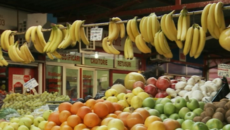 Inflatie mica, alimente scumpe. Cele mai mari cresteri de preturi sunt la fructe si legume Imagine