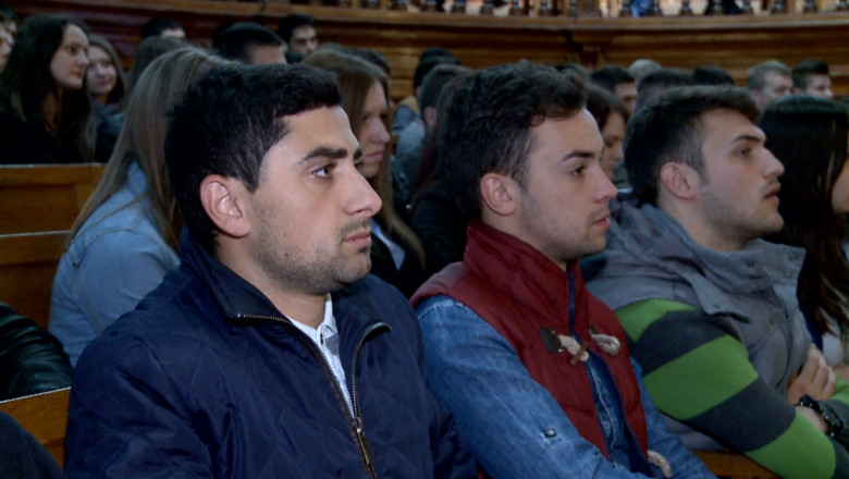 Inginerii, la mare cautare. 92% dintre absolventii Facultatii de Inginerie Electrica din Iasi s-au angajat Imagine