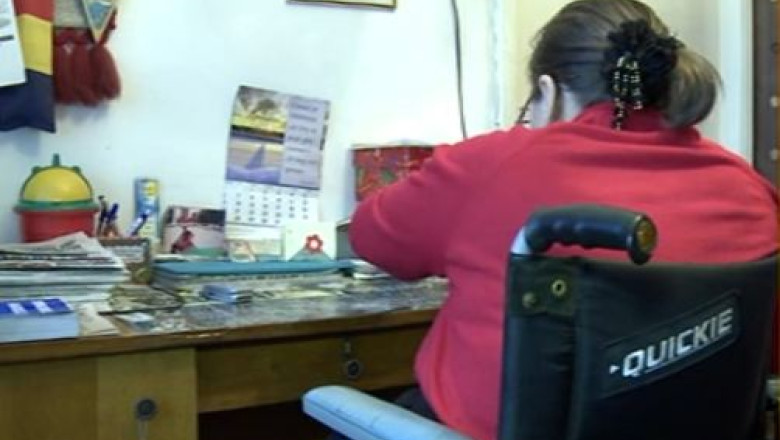 Ingrijitorii persoanelor cu handicap din Bihor cer in instanta indemnizatiile taiate in 2010 Imagine