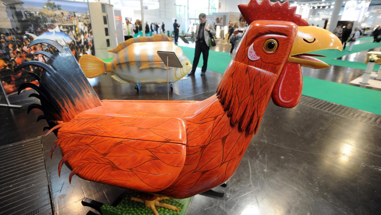 Inmormantari cu stil. Lumea secreta si plina de culoare a funeraliilor din Ghana Imagine