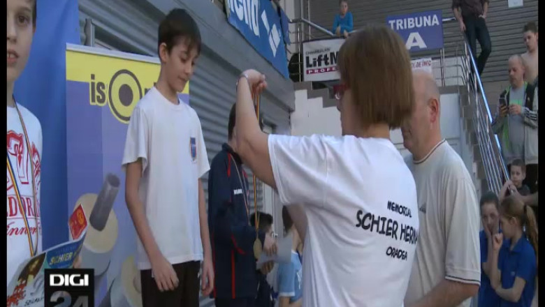 Inotatorii oradeni, performeri in Baia Mare Imagine