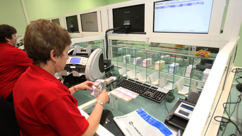 INS: Salariul a crescut cu 32 de lei Imagine