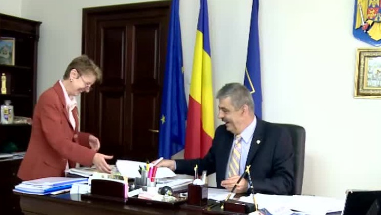 Institutiile, devalizate inainte de descentralizare Imagine