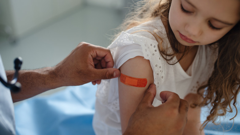 Institutul National de Sanatate Publica face apel la vaccinarea copiilor. "Este cea mai sigura metoda pentru a va proteja copiii" Imagine