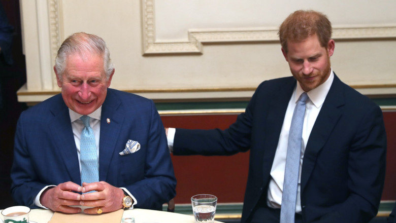Intalnirea dintre printul Harry si regele Charles, subiectul unui nou scandal. Cu ce cadou s-a dus printul acasa Imagine