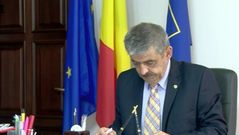 INTERCEPTARI. Horea Uioreanu primea mita in transe. Evidenta sumelor primite, tinuta de consilierul personal intr-o agenda  Imagine