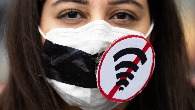 Internet „cu picatura” in Iran: conexiunea, restabilita doar partial dupa trei luni de izolare. „Ne-am obisnuit sa induram”