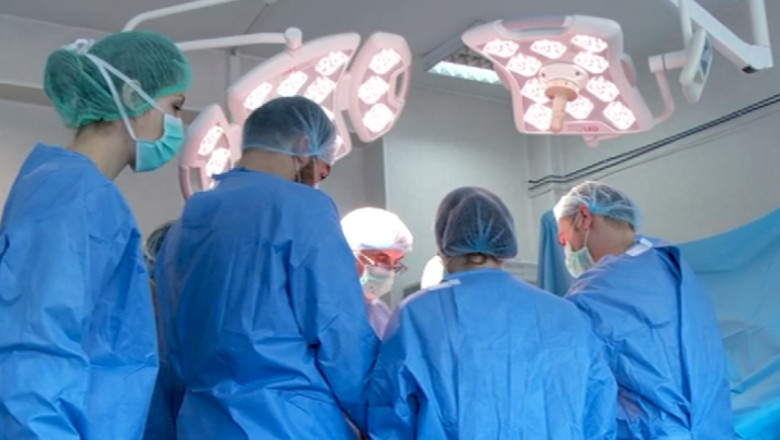 Interventie chirurgicala de exceptie intr-o sala veche de 30 de ani Imagine