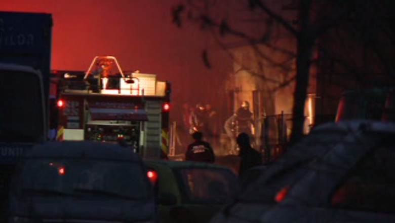Interventii ISU la doua incendii  Imagine