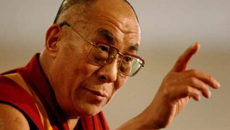 INTERVIU. Dalai Lama despre Facebook, Twitter si consumul marijuanei in scop medicinal Imagine