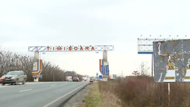 Intrarile "promisiunilor" in Timisoara. Porti vechi, inconjurate de gunoaie Imagine