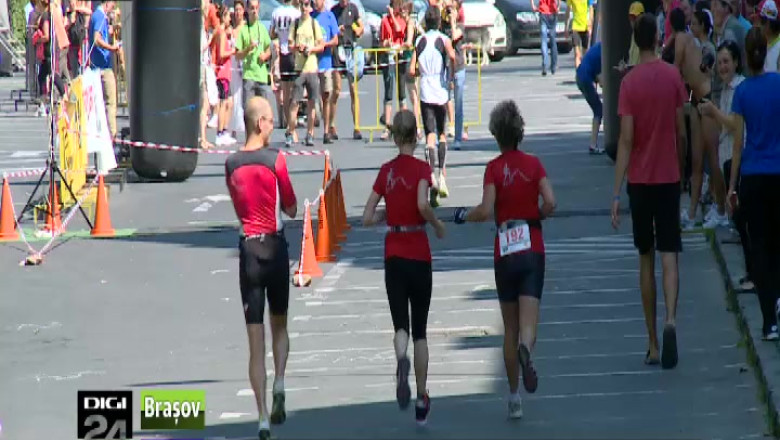 Intrecere la limita rezistentei. Brasovul a fost gazda, pentru prima data, a unei competitii internationale de triathlon  Imagine