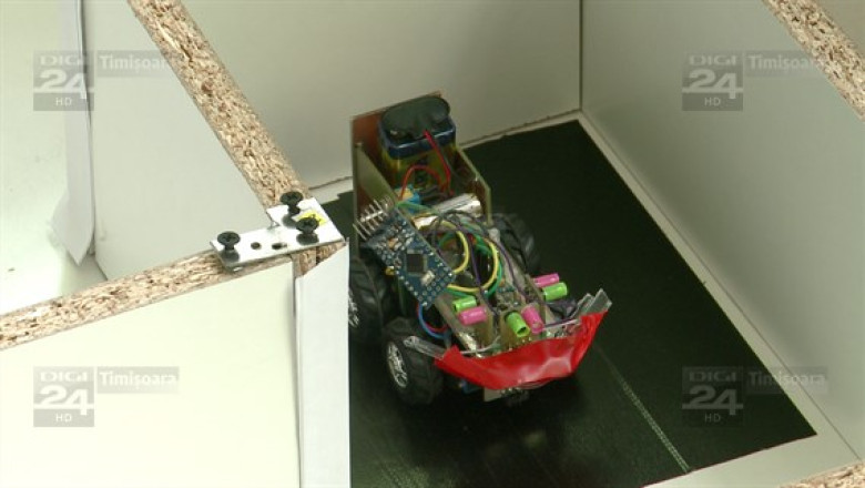 Intrecerea robotilor. Competitia hi-tech de la Timisoara a reunit participanti din toata tara si din Europa Imagine