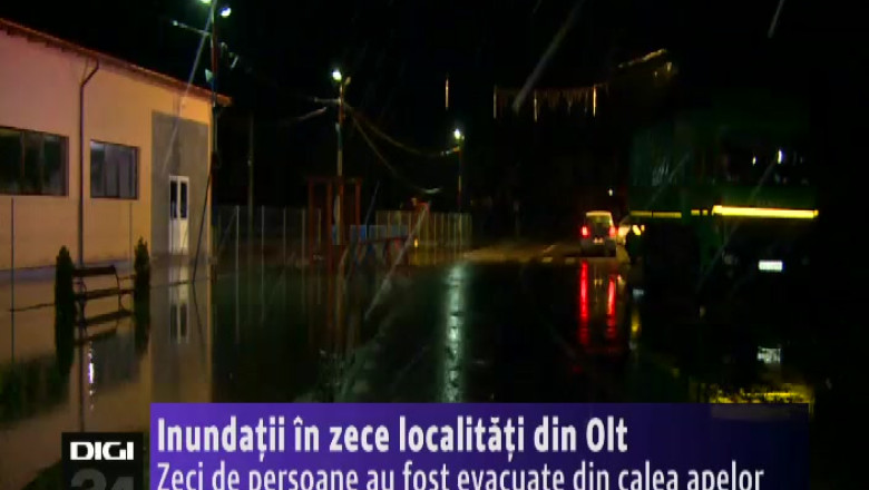 Inundatii in 11 localitati din Olt. Zeci de persoane au fost evacuate din calea apelor Imagine