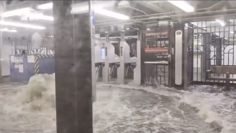 Inundatii la New York: metroul si strazile metropolei americane, sub ape dupa ploi puternice Imagine
