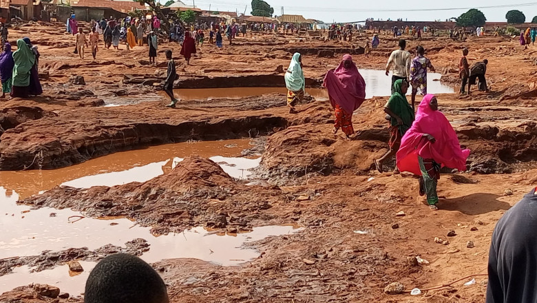 Inundatii puternice in Nigeria. Peste 200 de morti dupa ce apele au inghitit localitati intregi Imagine