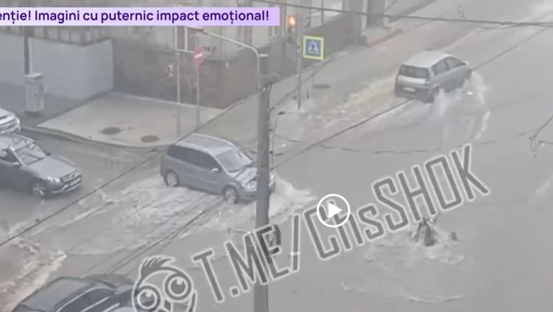 Inundatii violente in Chisinau. Apele au navalit pe strazi si au luat oamenii pe sus. Imagini socante din capitala R. Moldova Imagine