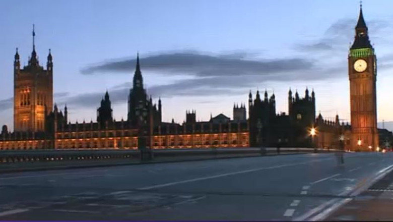 „Invazia romanilor” se amana. Cum se explica schimbarea de ton a tabloidelor britanice  Imagine