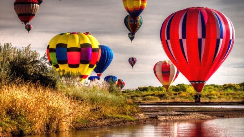 Invazie pe cer: In SUA a inceput cel mai mare festival al baloanelor cu aer cald din lume Imagine