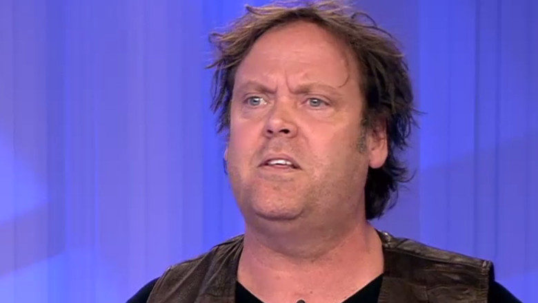 Invitatia adresata de Electrica lui Charlie Ottley, dupa ce a stat trei zile fara curent, iar ministrul Energiei a cerut sa cada capete Imagine