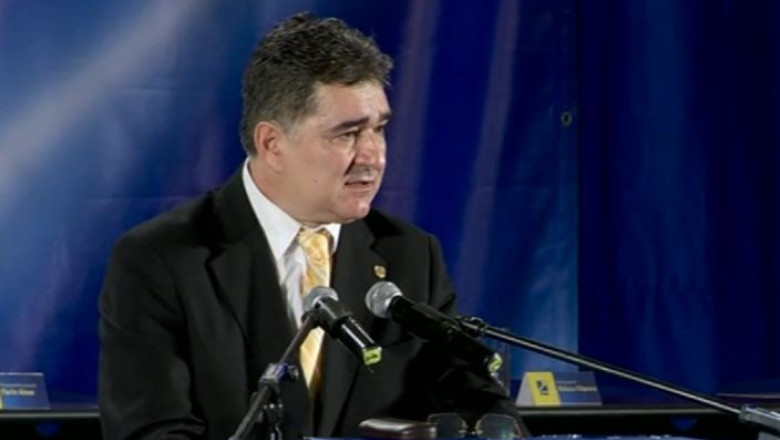 Ioan Ghise, candidat la presedintia PNL: Il invidiez pe Iohannis. Prin derogare, prim-vicepresedinte, presedinte PNL si presedinte al Romaniei Imagine