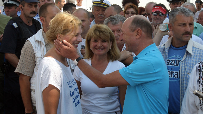 Ioana Basescu a achizitionat un teren de 290 de hectare in Calarasi Imagine