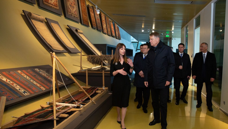 Iohannis a vizitat Muzeul Covoarelor din Azerbaidjan Imagine