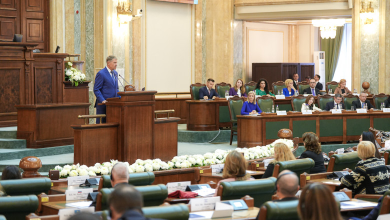 Iohannis: Intr-o democratie matura e necesar ca femeile sa-si exercite drepturile politice, sa fie reprezentate la cel mai inalt nivel Imagine