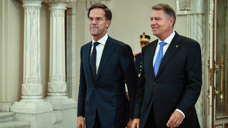 Iohannis: Premierul Mark Rutte vine sa viziteze trupele olandeze de la Cincu Imagine
