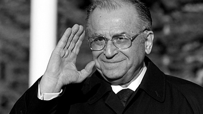 Ion Iliescu a murit la varsta de 95 de ani. Programul oficial al funeraliilor de stat DOCUMENT Imagine