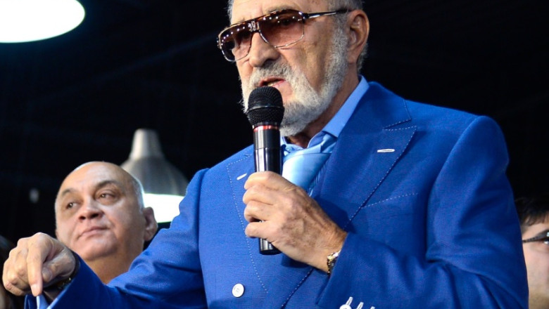 Ion tiriac a donat un avion turbojet pentru misiuni umanitare Imagine