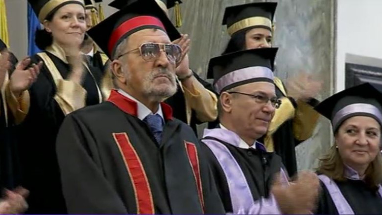 Ion Tiriac, Doctor Honoris Causa al Universitatii Nationale de Educatie Fizica si Sport Imagine
