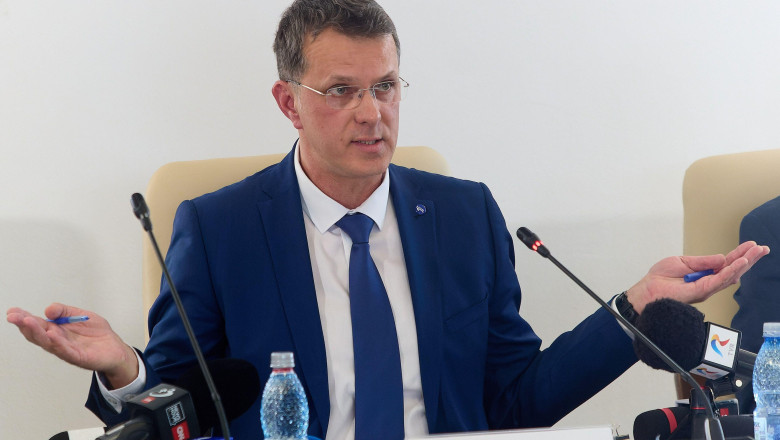 Ionut Mosteanu: Pensiile de serviciu ale militarilor nu intra in pachetul 3 de masuri fiscale. „Nu este momentul acum” Imagine