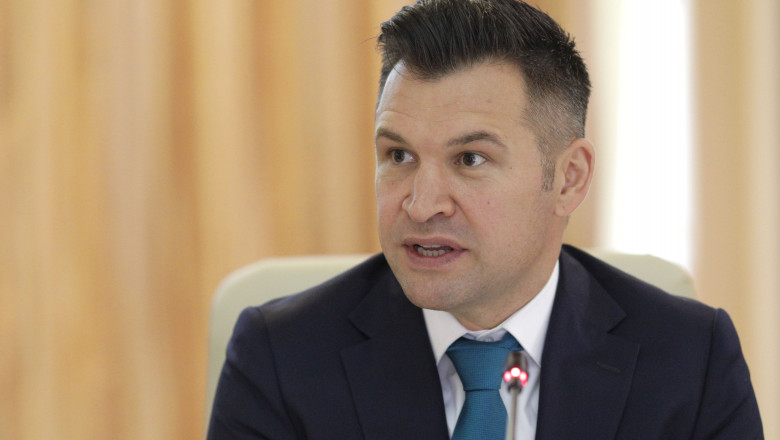 Ionut Stroe: Sistemul de pensii din Romania nu este unul sustenabil. Cat contribuim noi nu ajunge sa platim pensiile in vigoare Imagine