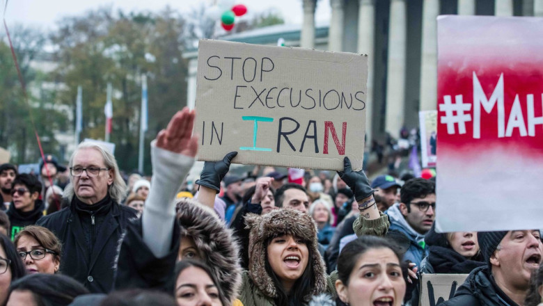 Iranul anunta prima condamnare la moarte in urma protestelor antiguvernamentale Imagine