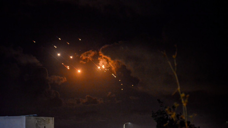 Iranul avertizeaza SUA sa nu intervina in conflictul cu Israel. Pentagonul anuntase deja ca a doborat rachete iraniene Imagine